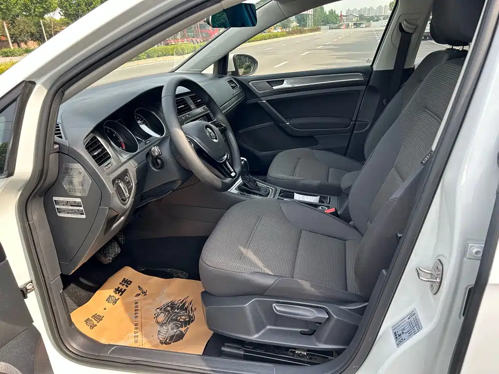 Volkswagen Golf 2016
