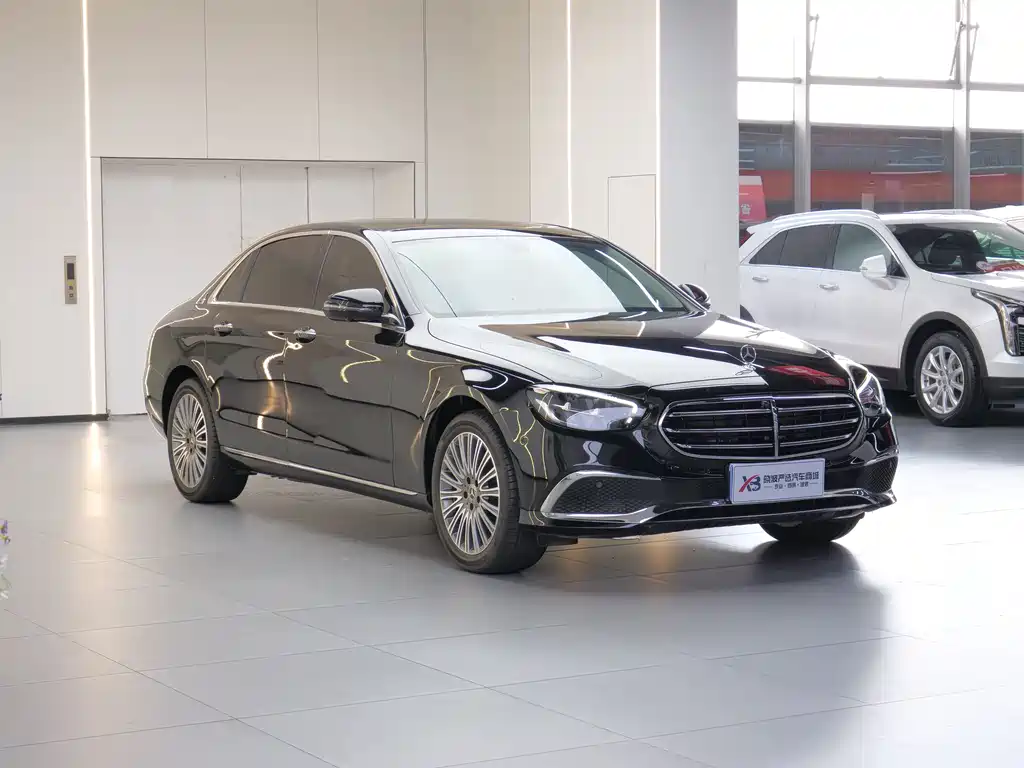 Mercedes-Benz E-Class 2023 — фото 3