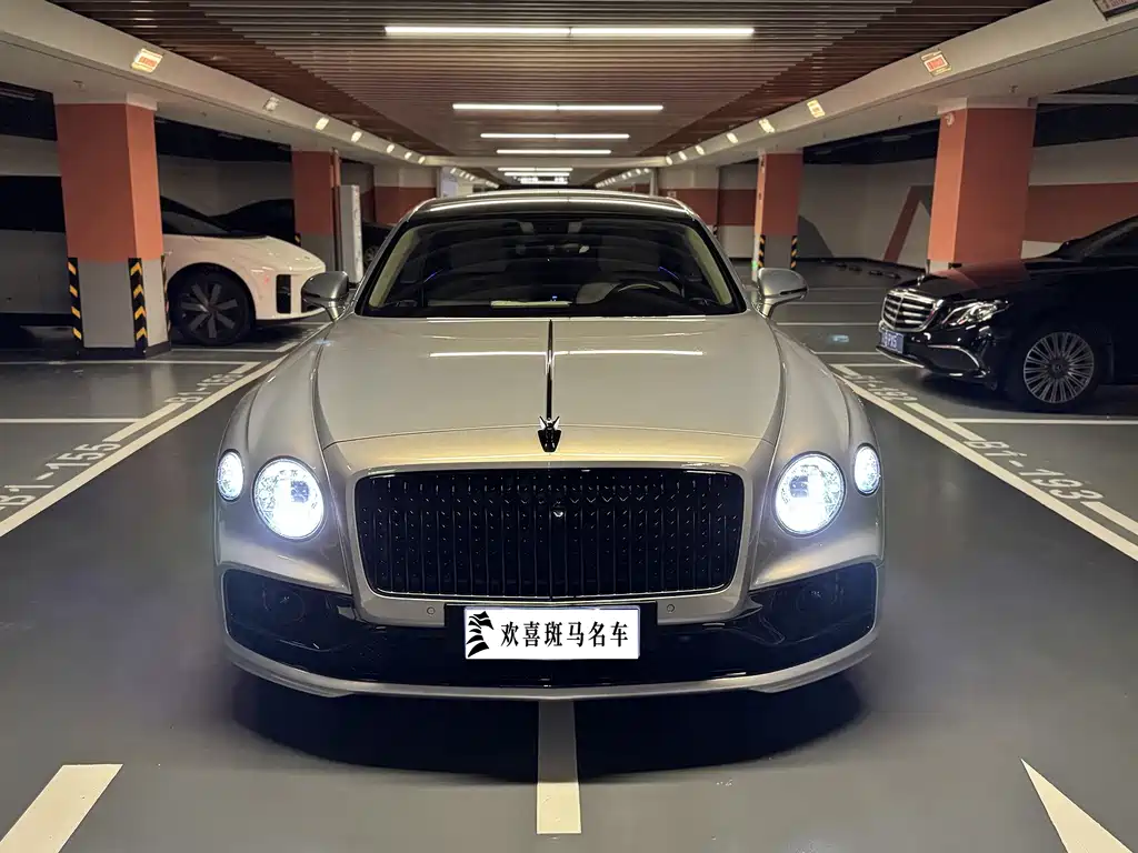 Bentley Flying Spur 2023