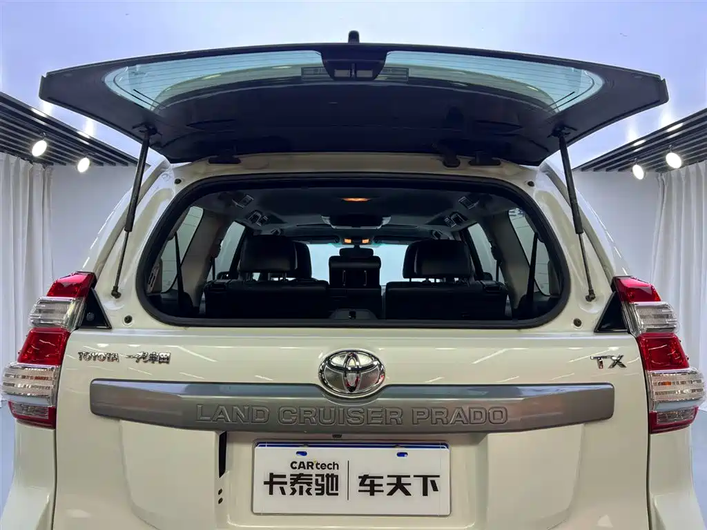 Toyota Prado 2015 — фото 29