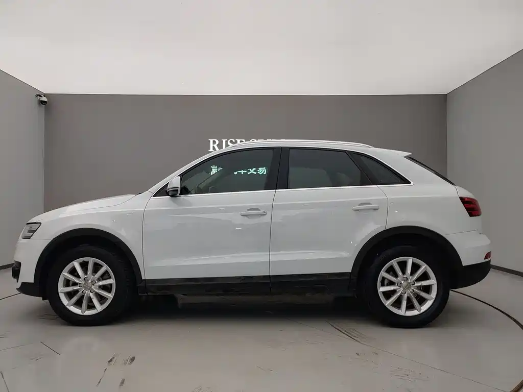 Audi Q3 2016 — фото 7