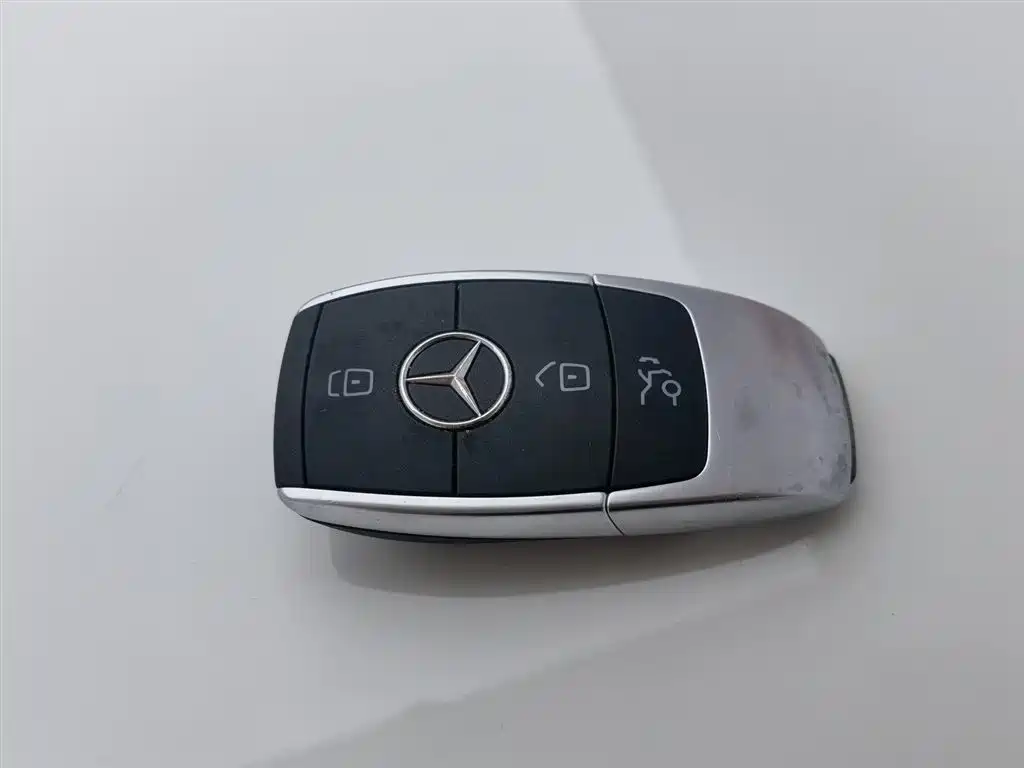 Mercedes-Benz GLC 2021 — фото 19