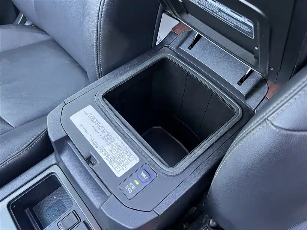 Toyota Prado 2015 — фото 26