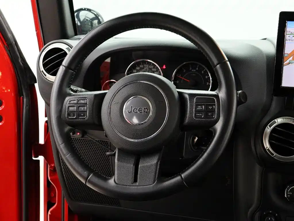 Jeep Wrangler 2017 — фото 10