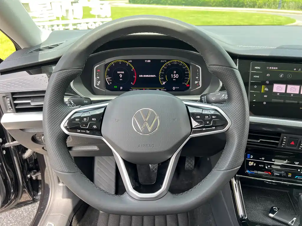 Volkswagen Passat 2023 — фото 14