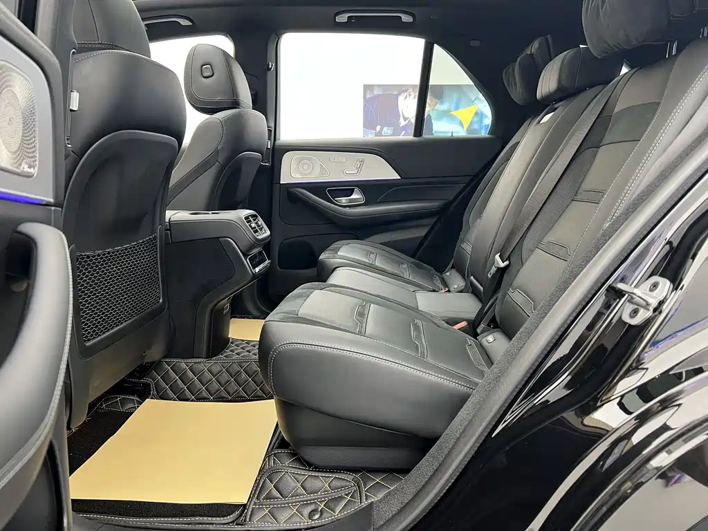 Mercedes-Benz GLE AMG 2023 — фото 12