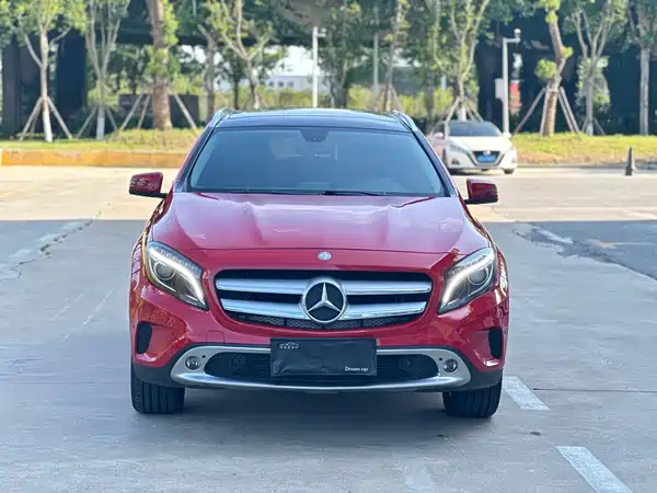 Mercedes-Benz GLA 2016