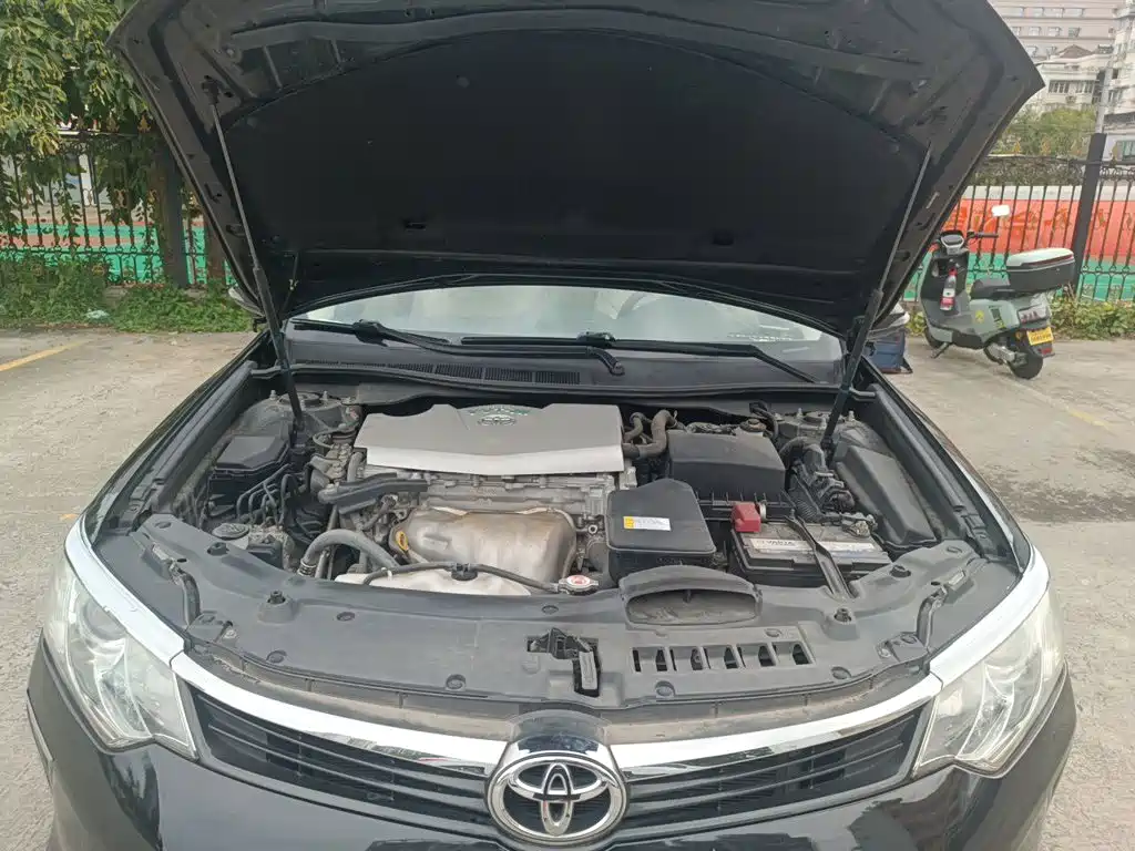 Toyota Camry 2017 — фото 11