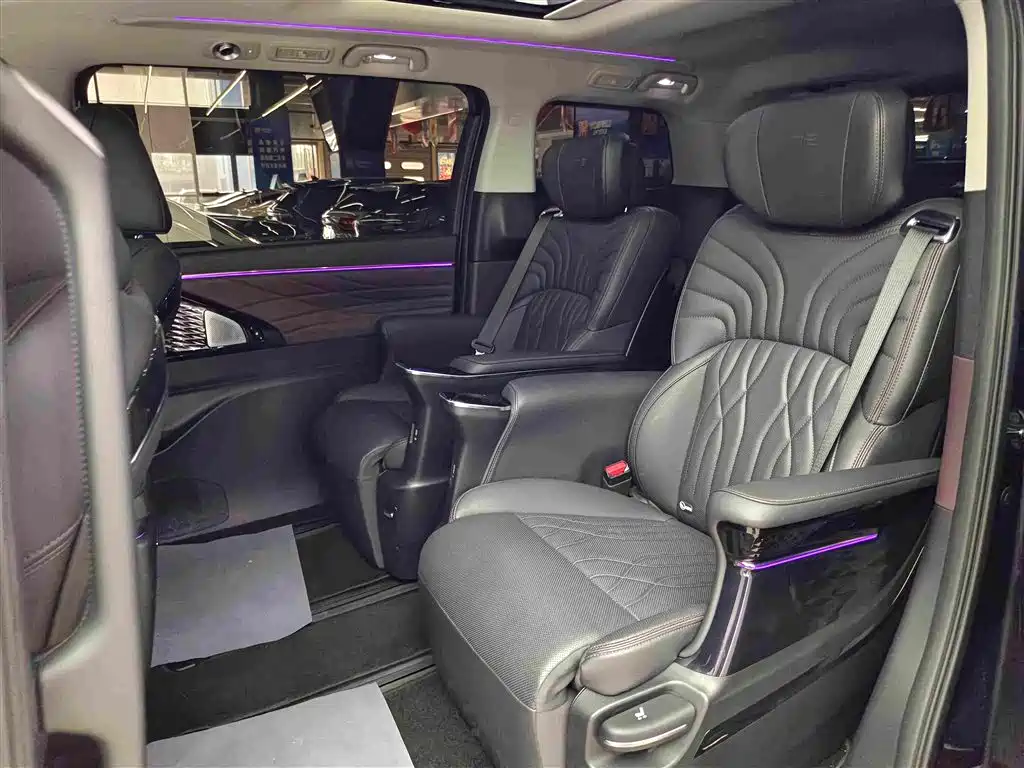 GAC Motor Trumpchi M8 2024 — фото 11