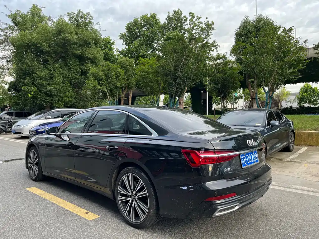 Audi A6L 2022
