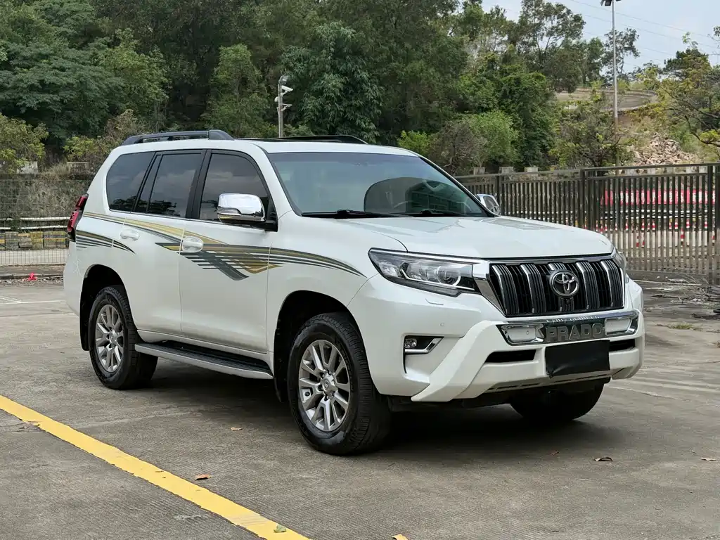 Toyota Prado 2018 — фото 2
