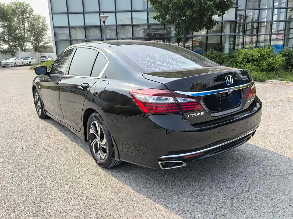 Honda Accord 2017 — фото 4