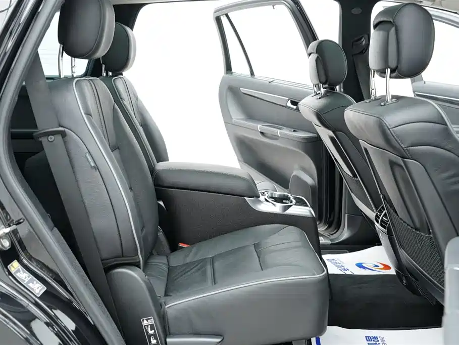 Mercedes-Benz R-Class 2015 — фото 26