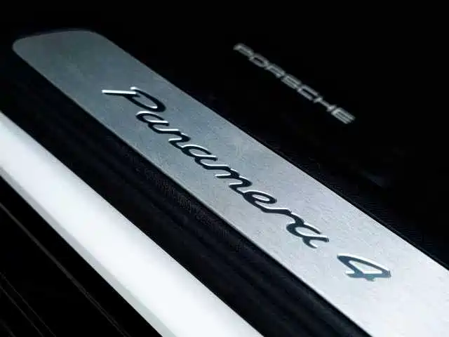 Porsche Panamera 2019 — фото 12