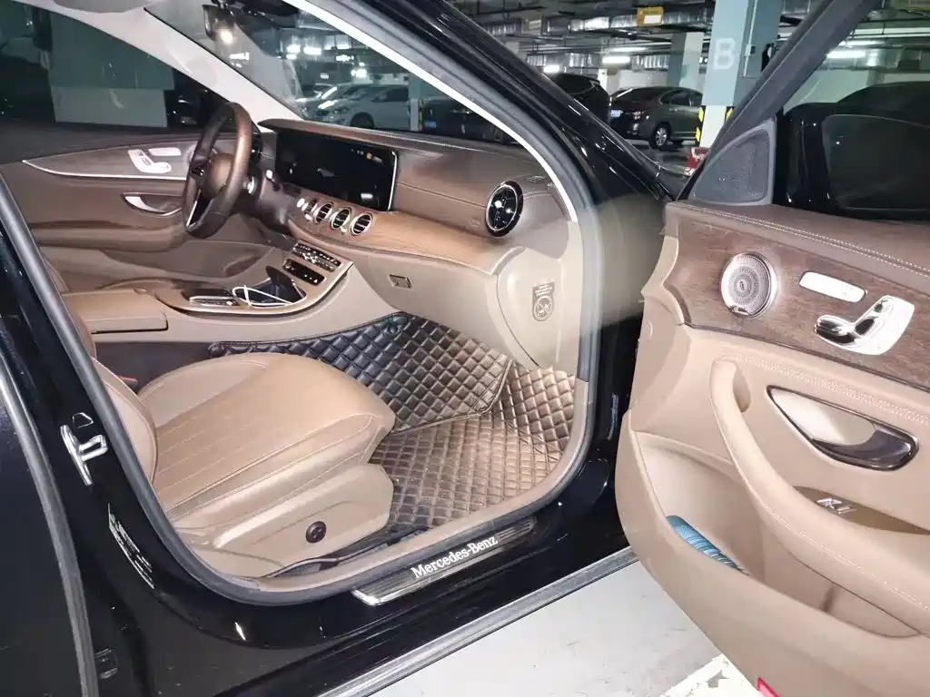 Mercedes-Benz E-Class 2023