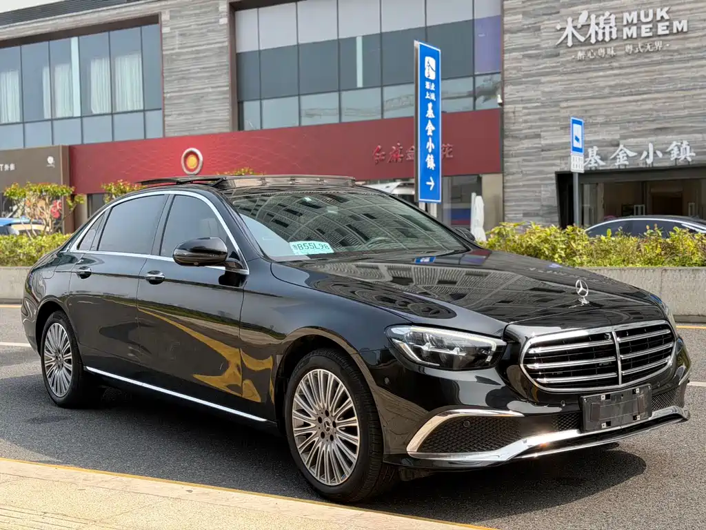 Mercedes-Benz E-Class 2023 — фото 3