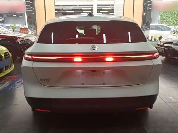 NIO ET5T 2025