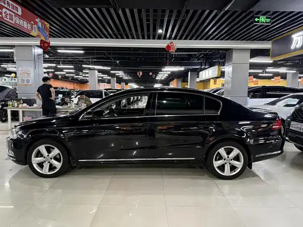 Volkswagen Magotan 2012