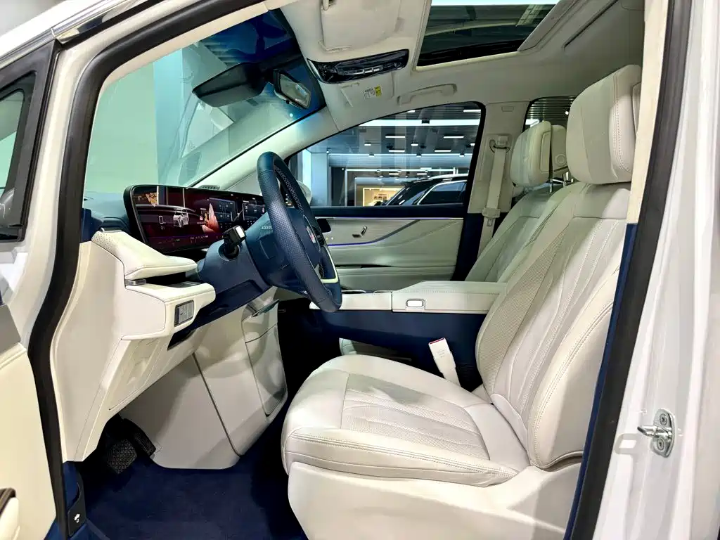 Buick GL8 New Energy 2025 — фото 14
