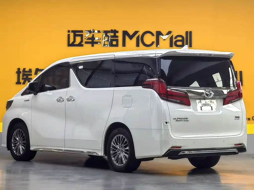 Toyota Alphard 2022 — фото 6