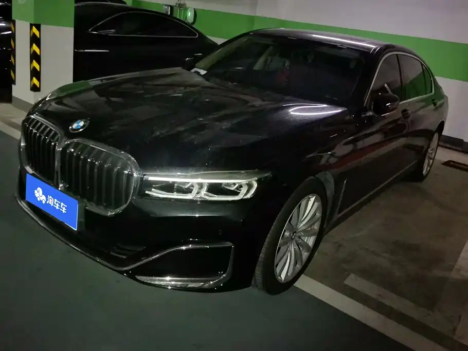 BMW 7 Series 2021 — фото 1