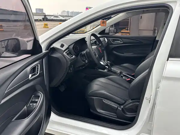 Roewe i5 2019