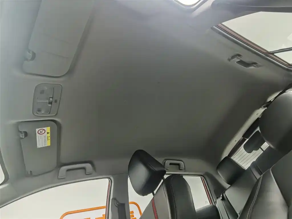 Toyota Yaris L 2022 — фото 14