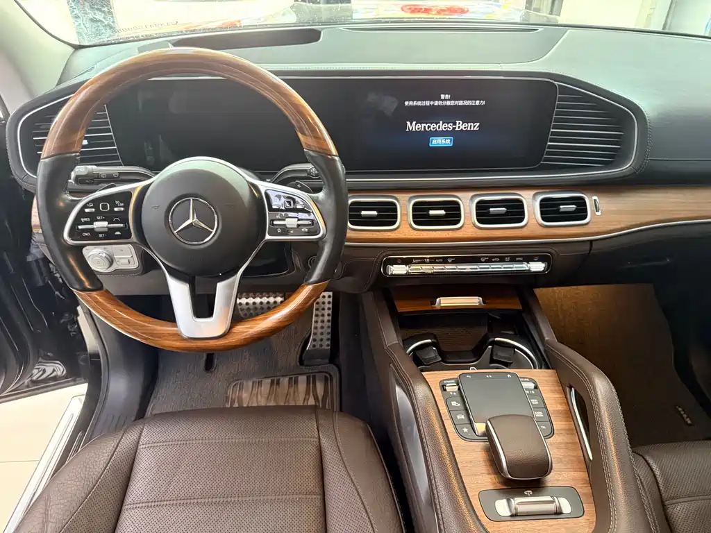 Mercedes-Benz GLS 2023 — фото 6