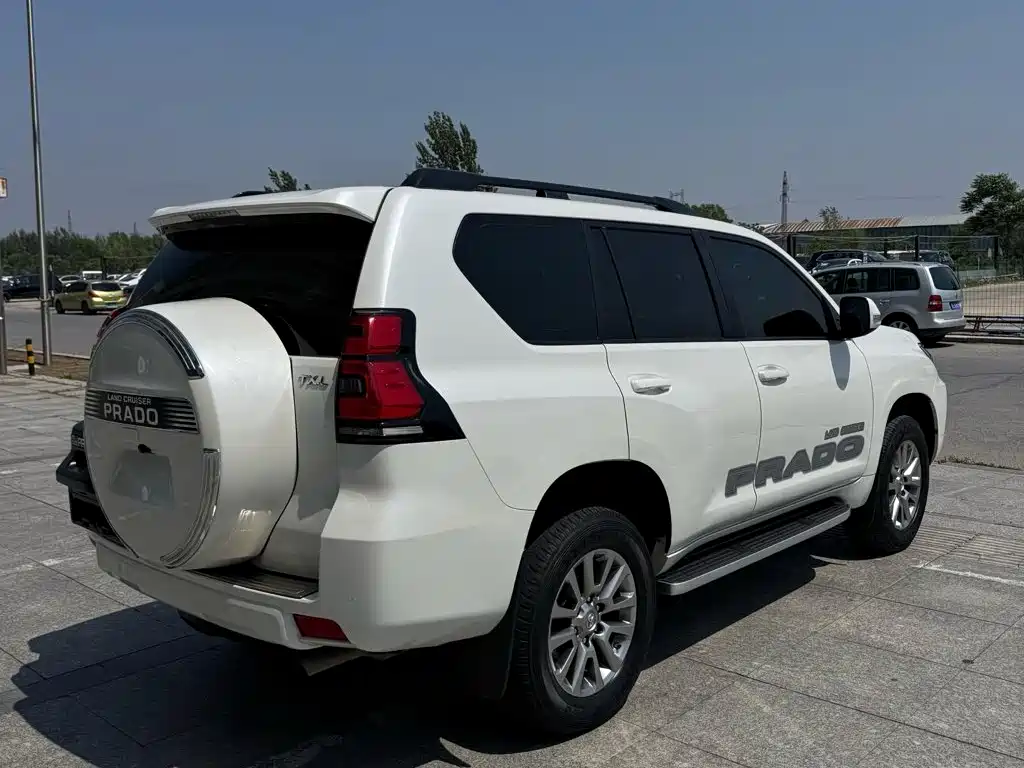 Toyota Prado 2018