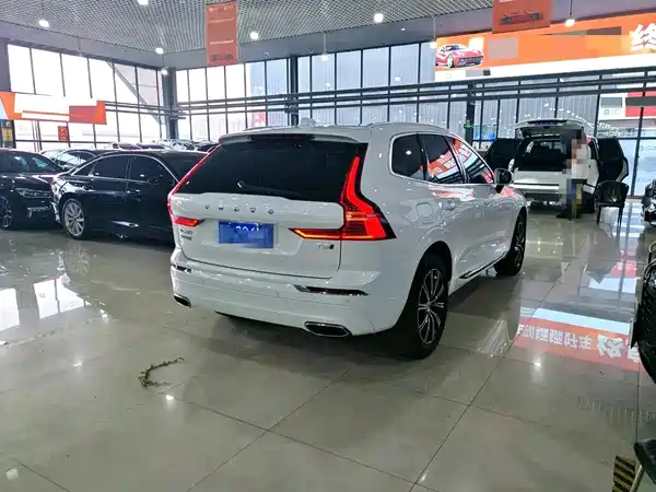 Volvo XC60 2021