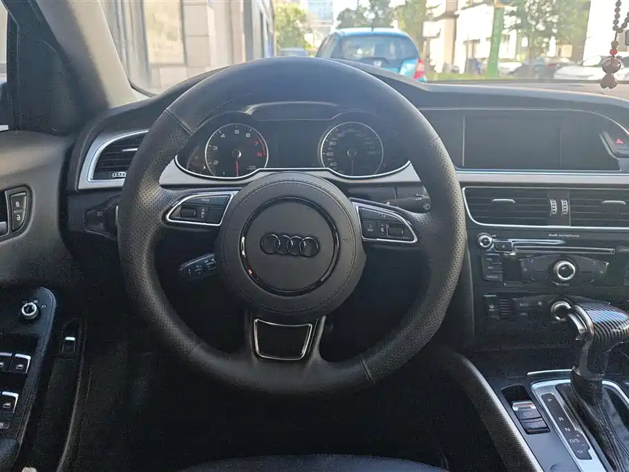 Audi A4L 2013 — фото 15