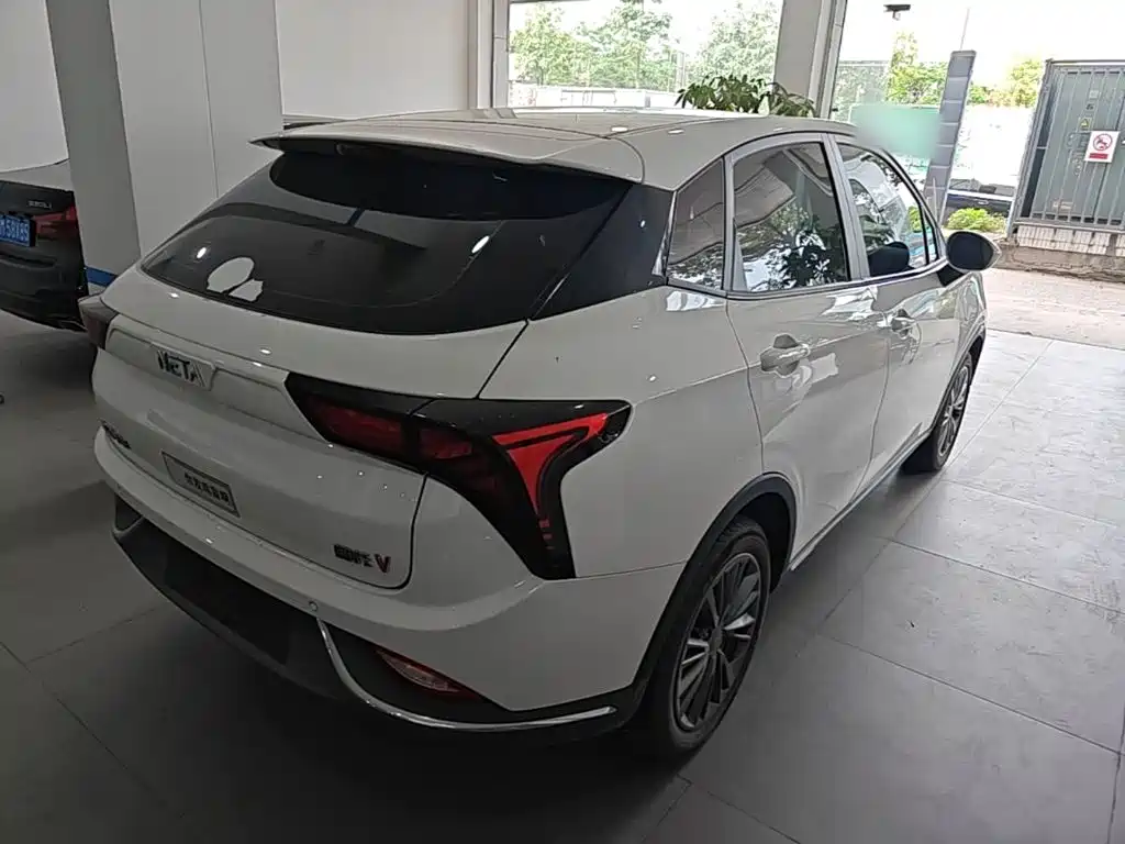 Neta V 2023
