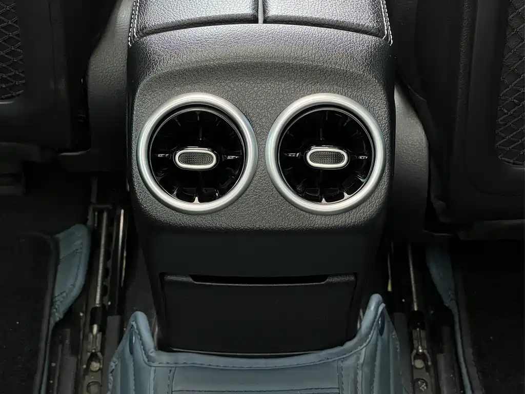 Mercedes-Benz A-Class 2019 — фото 17