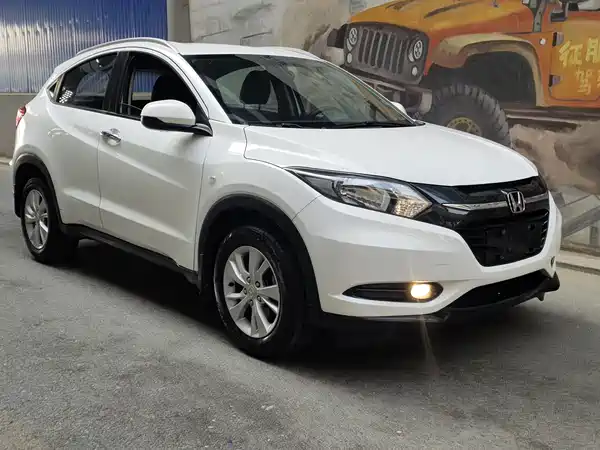 Honda Vezel 2015