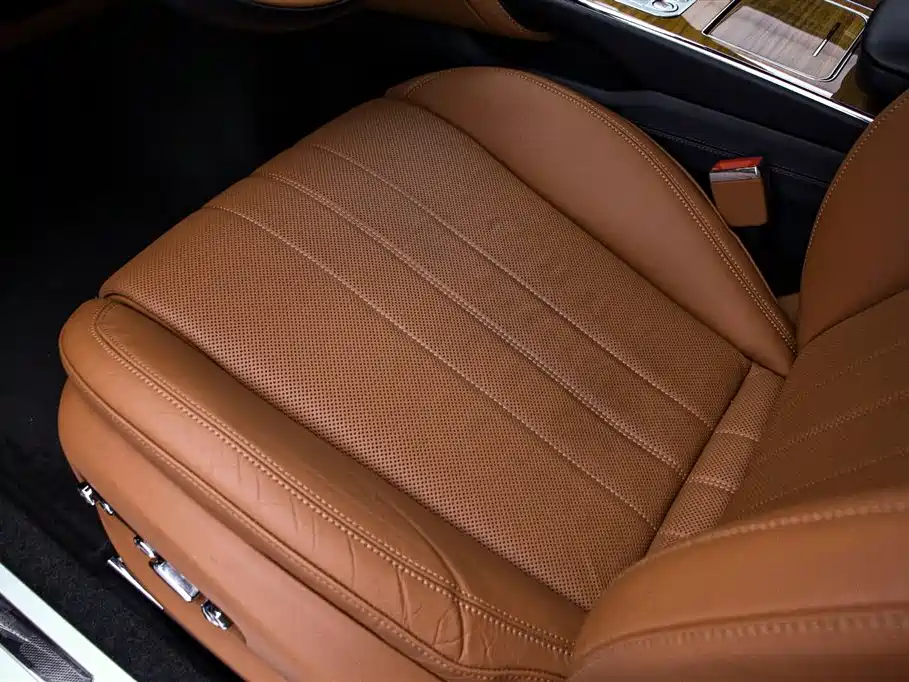 Bentley Flying Spur 2022 — фото 13