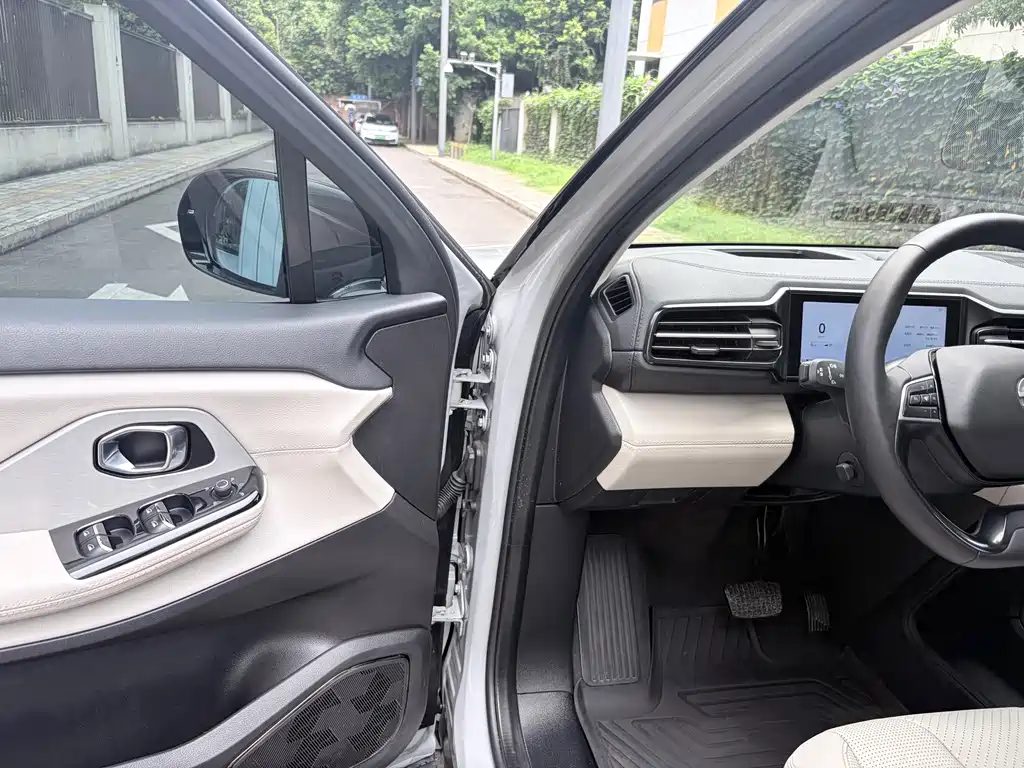 NIO ES8 2019 — фото 12