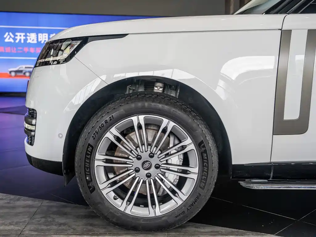 Land Rover Range Rover 2024 — фото 19