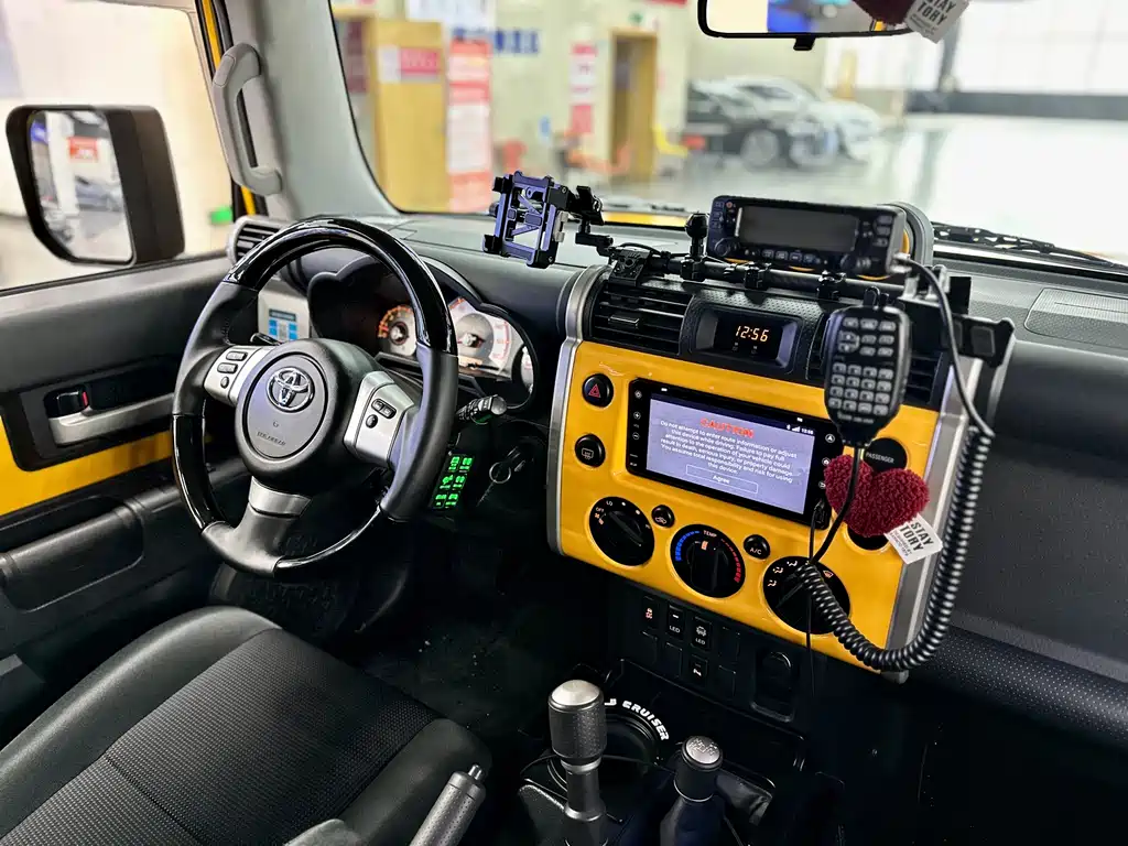 Toyota FJ Cruiser 2019 — фото 7