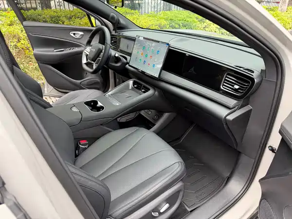 BYD Sealion 06 2025