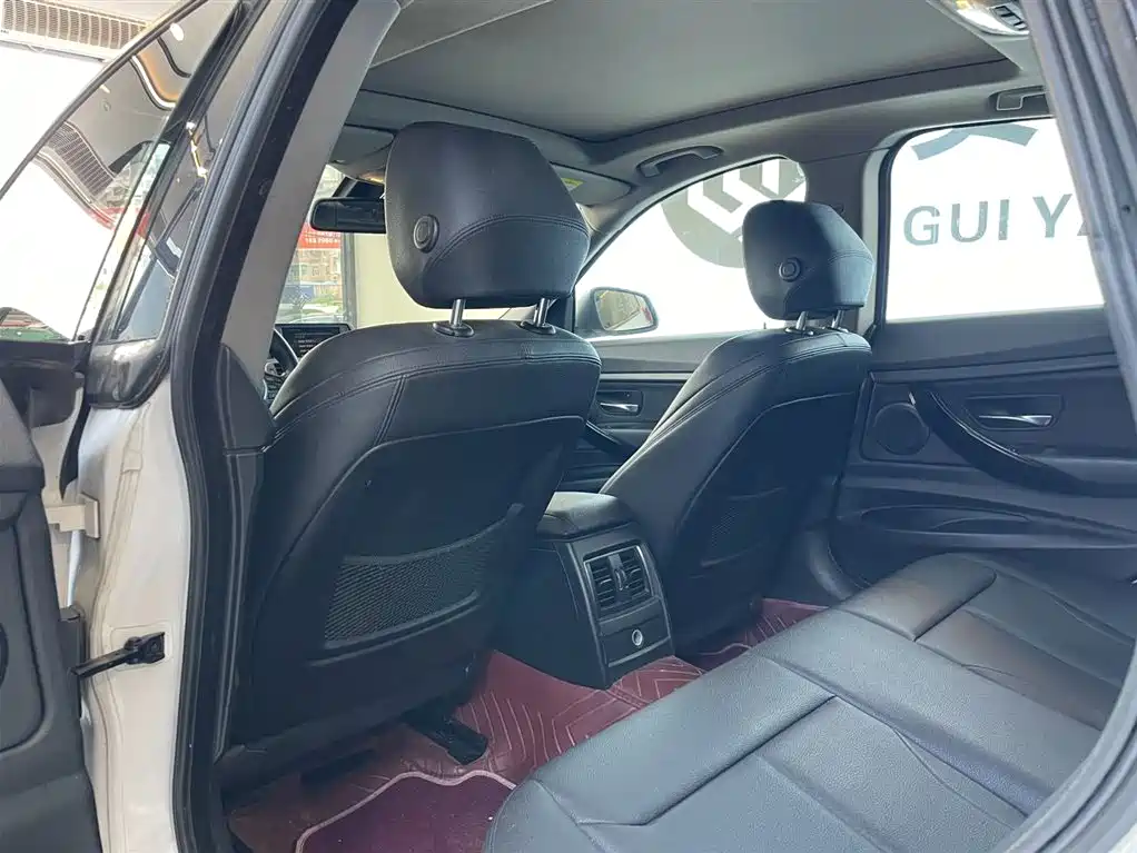 BMW 3 Series GT 2018 — фото 13