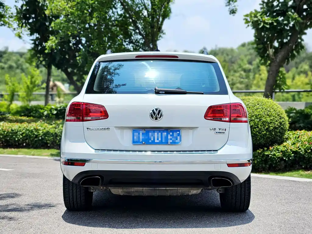 Volkswagen Touareg 2016 — фото 10