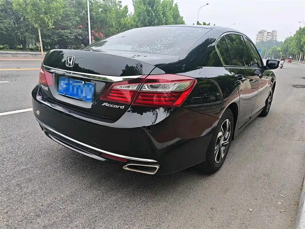 Honda Accord 2017 — фото 4