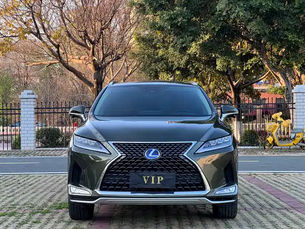 Lexus RX 2021