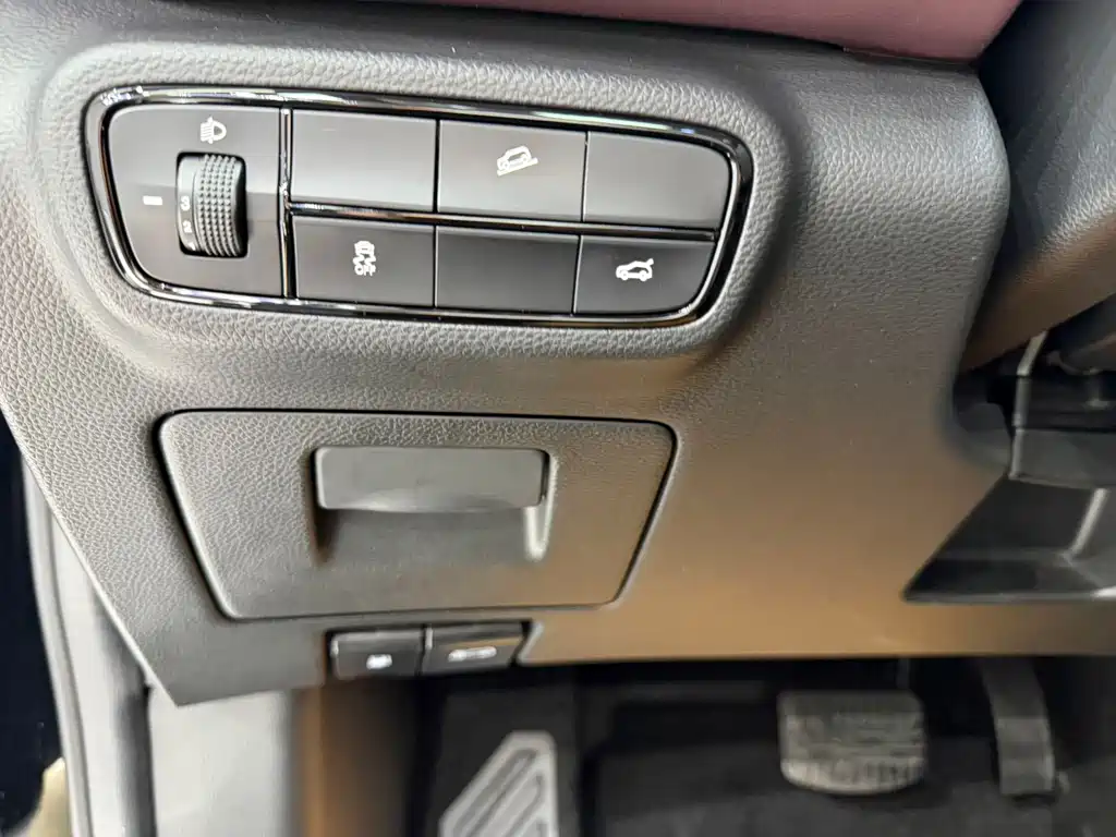 GAC Trumpchi M6 2022 — фото 9