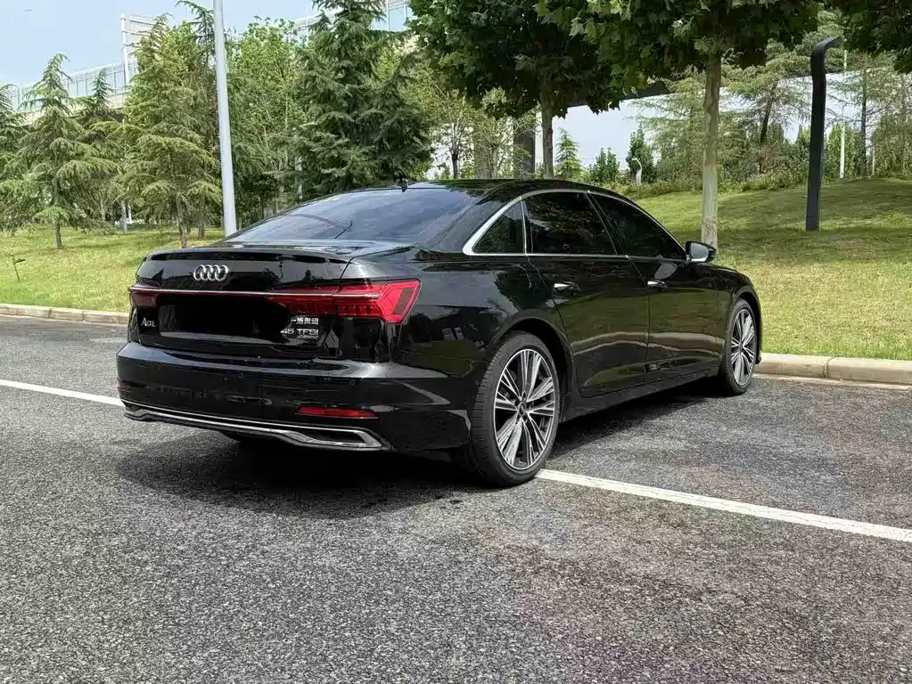 Audi A6L 2023 — фото 10