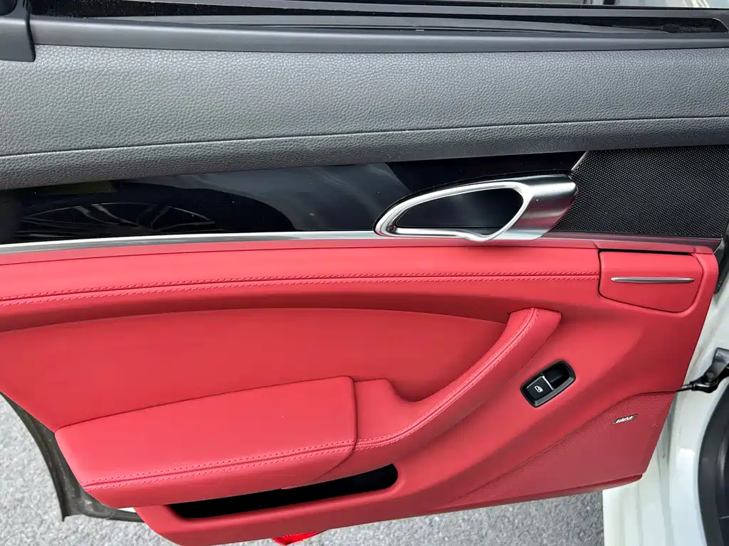 Porsche Panamera 2017 — фото 13