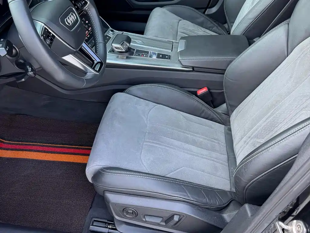 Audi A6L 2020