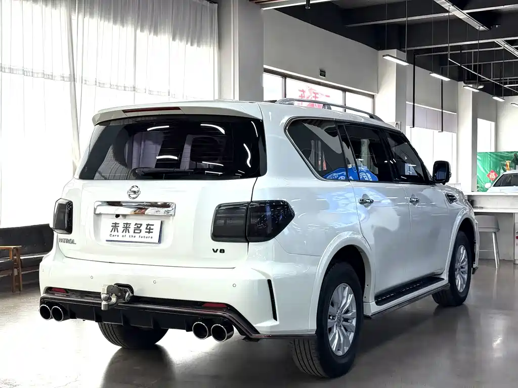 Nissan Patrol 2018 — фото 16