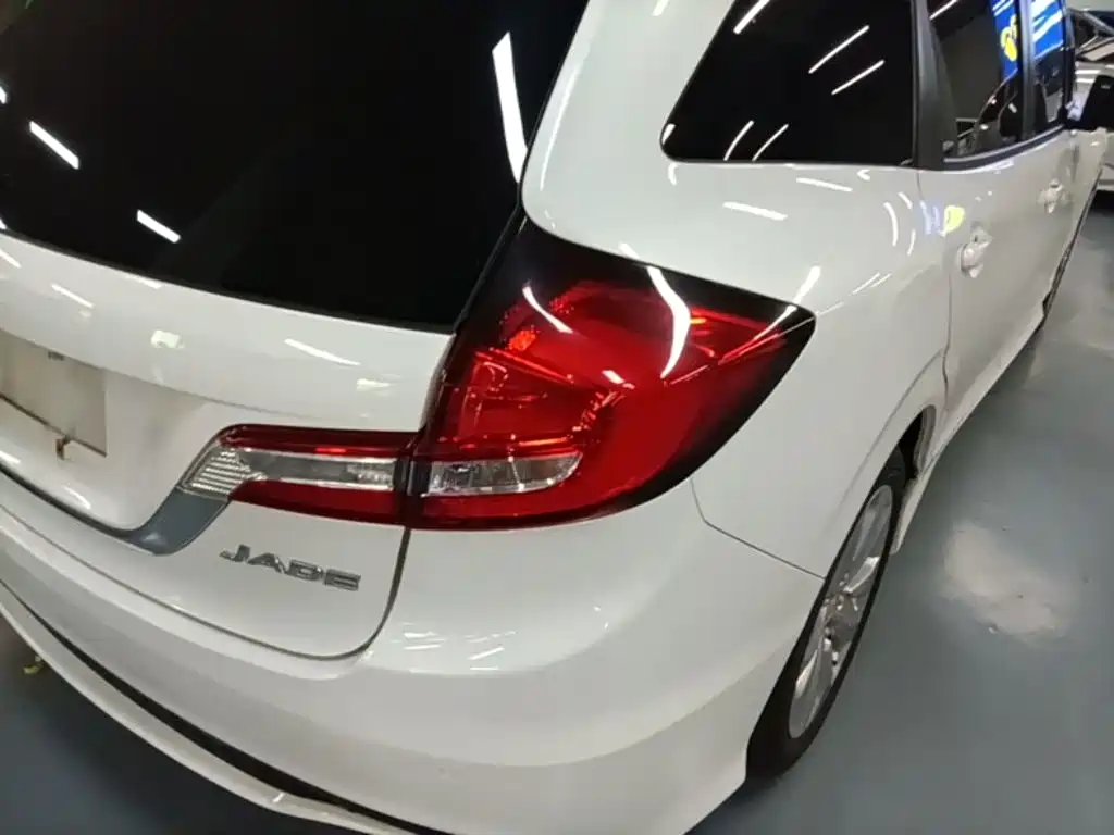 Honda Jade 2019 — фото 8