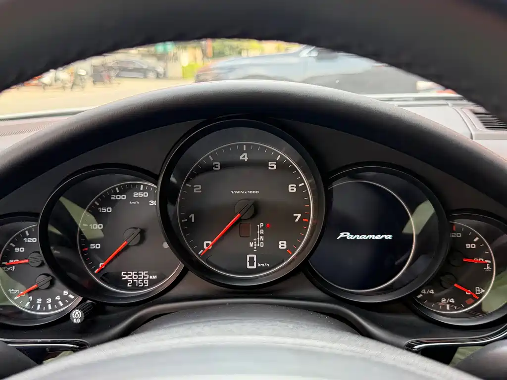Porsche Panamera 2016 — фото 13